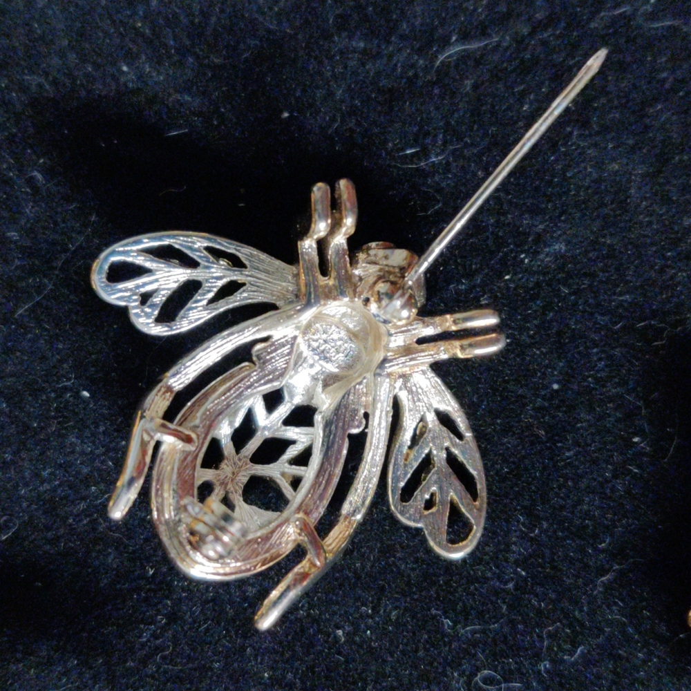 Joan Rivers RARE snowflake bee brooch pin - Picture 2 of 2